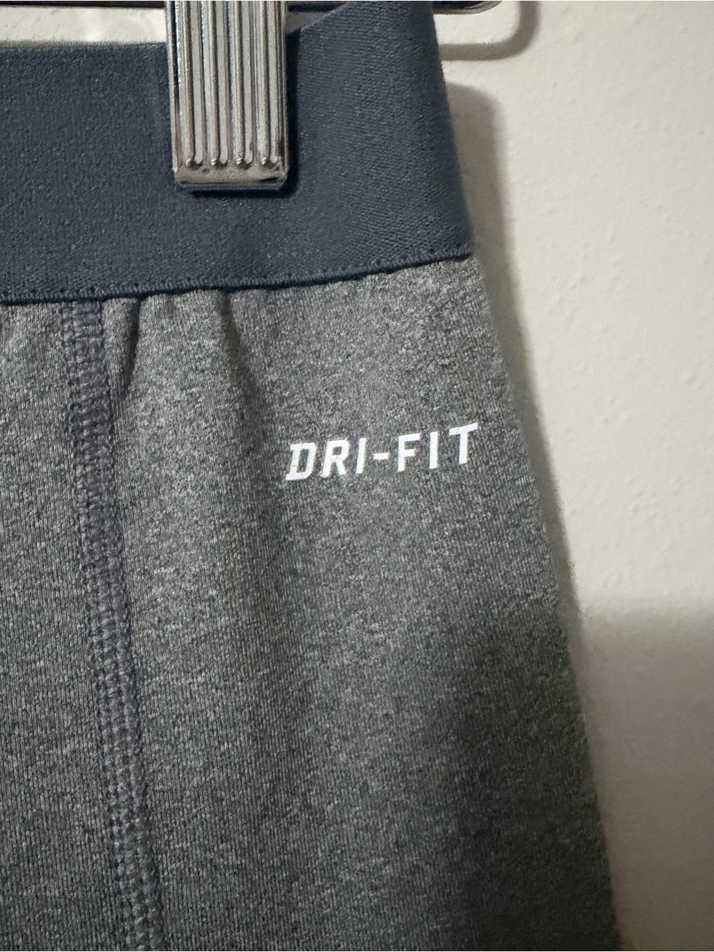 Nike Pro Combat Dri-FIT Compression Cropped Athletic Leggings Gray Size Small - Picture 6 of 7
